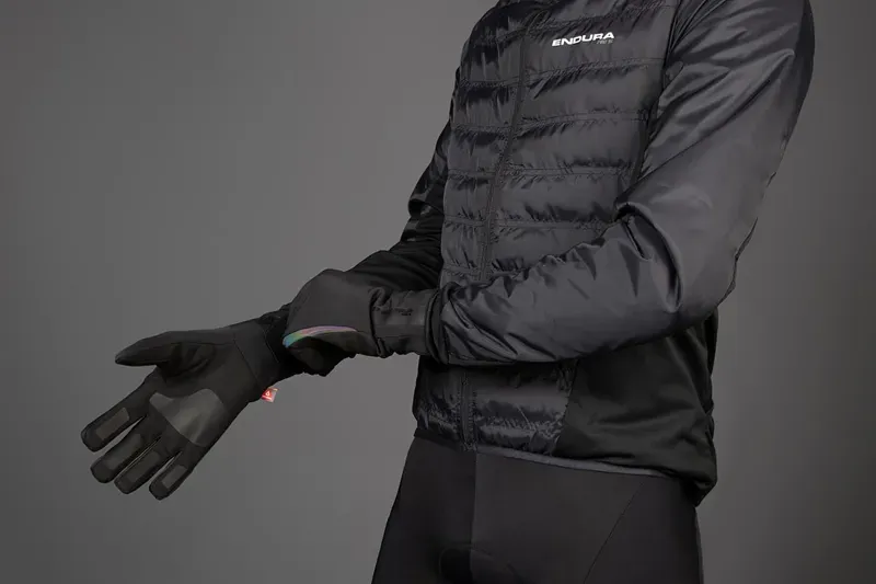 Endura Pro SL Primaloft Waterproof Glove in Black-3