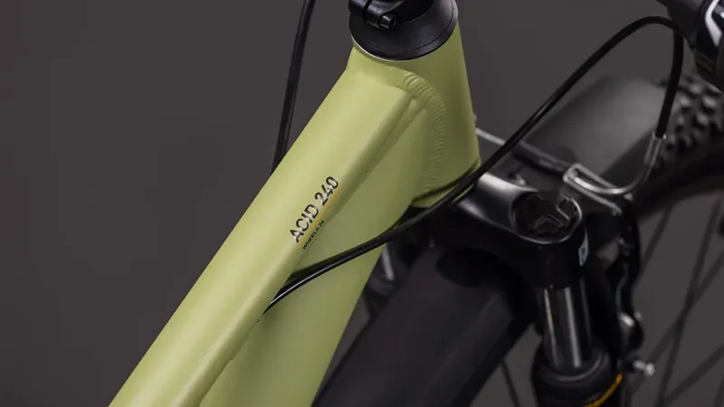 Cube Acid 240 FE Kids Bike in Light Olive/Orange -2