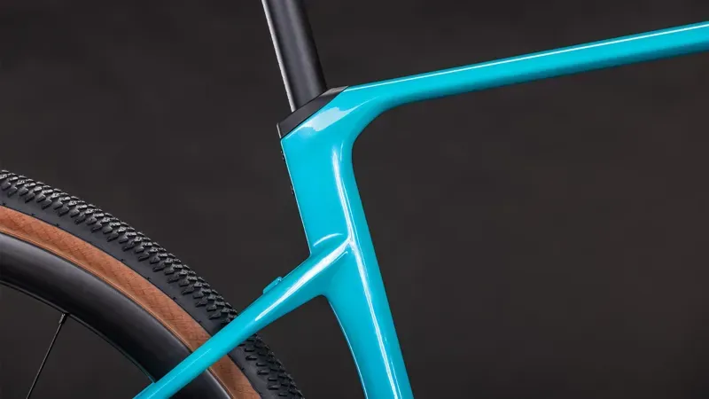 Cube Nuroad C62 Pro Gravel Bike in Swimming Pool/Black-2