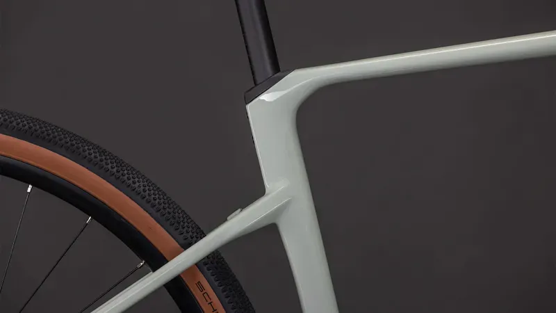 Cube Nuroad Hybrid C62 Race 400x Electric Gravel Bike in Reed Beige/Black - 2026-5