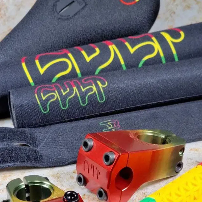 Cult Logo Padset Rasta in Rasta