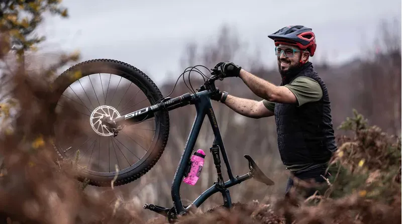 Muc-Off X Fidlock Twist Bottle 450ml Pink-8