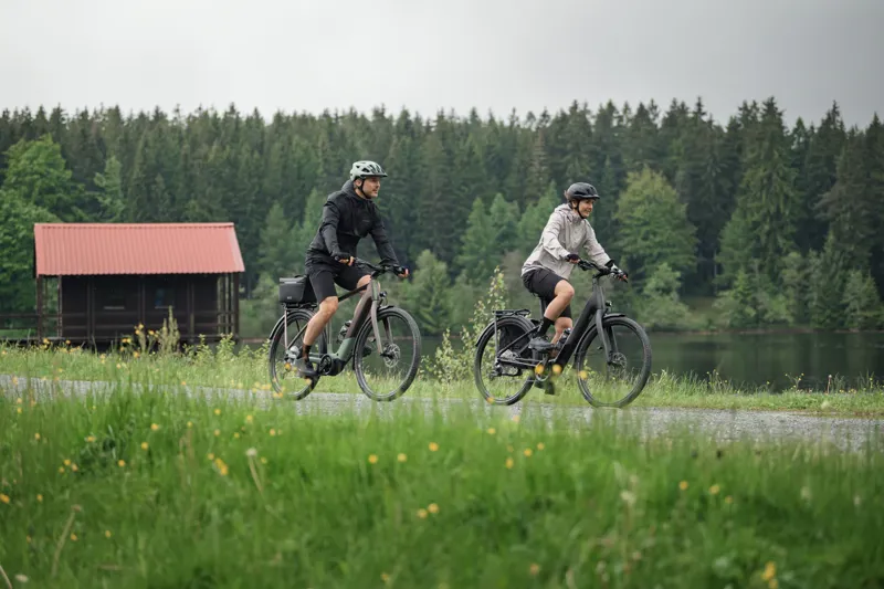 Cube Kathmandu Hybrid Range: Electric Touring Bikes