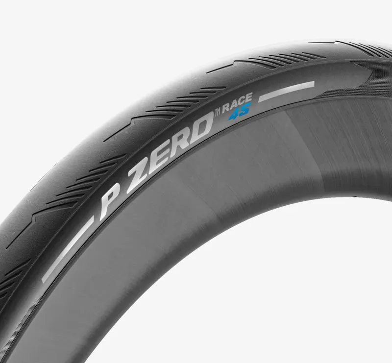 P Zero Race 4S Black 700x Tyre-1
