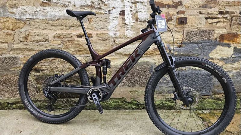 Trek Rail 9.8 XT 29er Carbon e-MTB in Red Smoke/Lithium Grey XL + InvisiFRAME - Second Hand