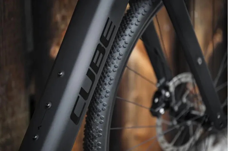 Cube Nuroad Hybrid C:62 Slx 400x Hybrid Bike In Carbon Glossy-8