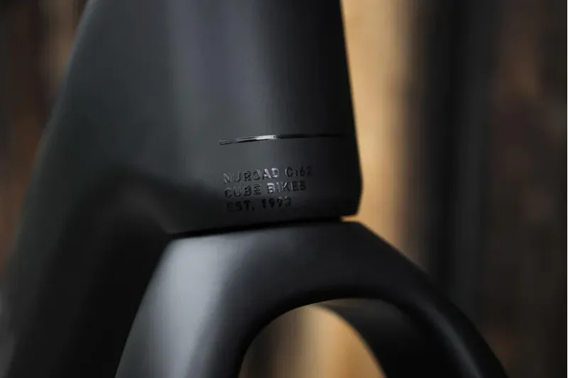 Cube Nuroad Hybrid C:62 Slx 400x Hybrid Bike In Carbon Glossy-12