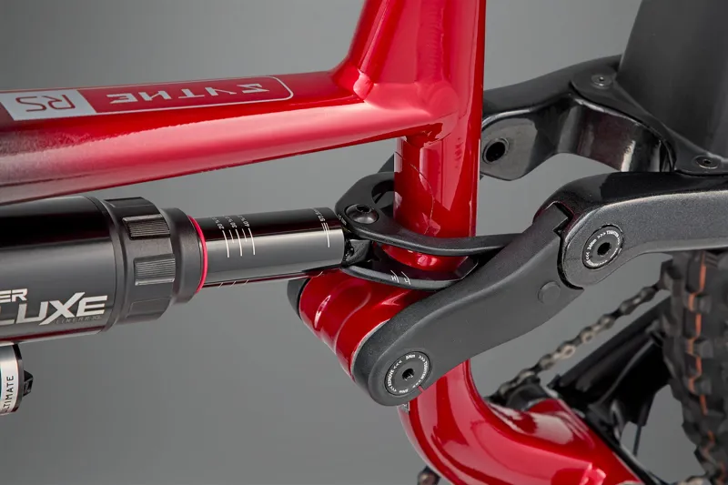 Whyte Sythe RS Enduro and Gravity Mountain Bike V1-1 in Chili Red -10