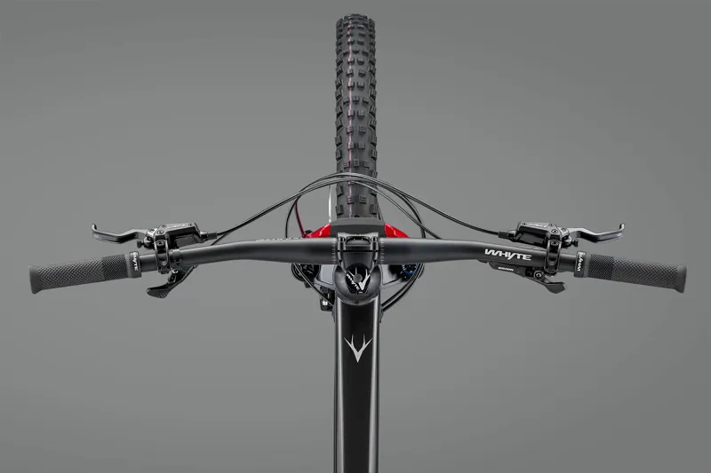 Whyte Sythe RS Enduro and Gravity Mountain Bike V1-1 in Chili Red -11