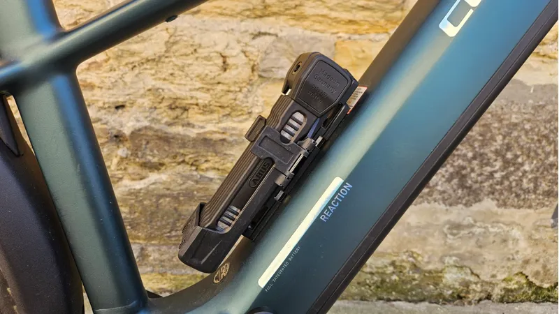 Cube Reaction One 600Wh Electric MTB in Blue with mudguards kickstand lock and Bosch cycle computer - Second Hand-1
