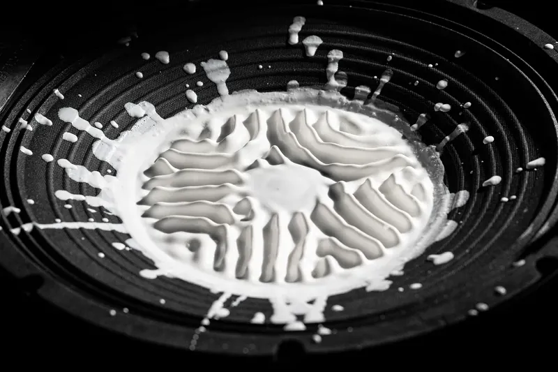 Muc-Off Dark Energy Bicycle Chain Wax 120Ml-1