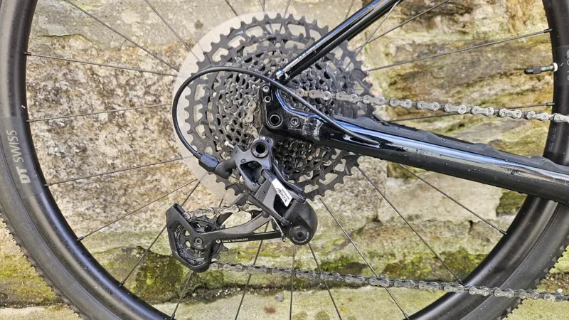 Specialized Creo SL E5 COMP SRAM Apex Eagle 2024 Gravel Bike in Black/Gold - Certified Pre-owned-2