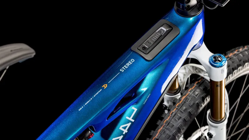 Cube Stereo Hybrid One44 HPC AT eMountain Bike in Actionteam-1