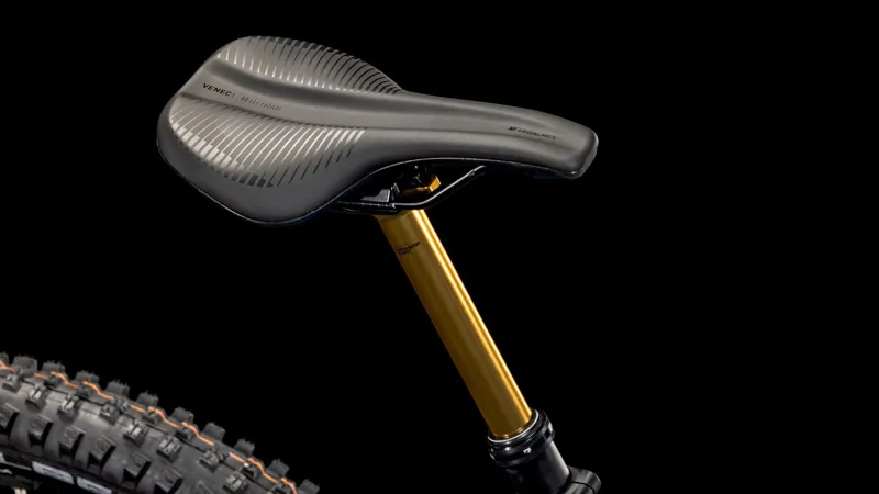 Cube Stereo Hybrid One44 HPC AT eMountain Bike in Actionteam-5