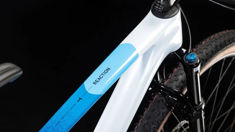 Cube Reaction C62 SLX Mountain Bike in Teamline-2