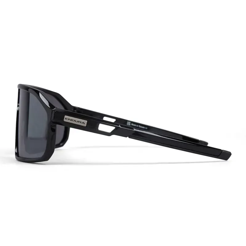 Endura Mullet Glasses in Black-1