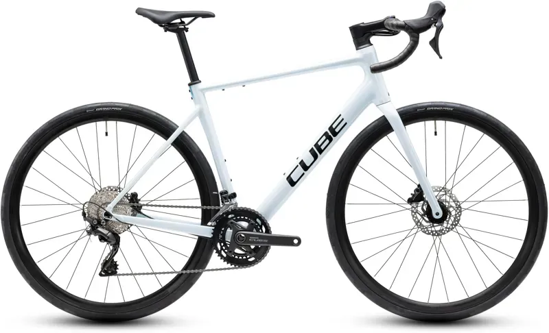 Cube Attain Race Road Bike in Smaragd Grey/White